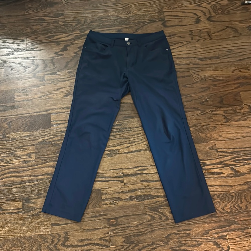 Lululemon Mens Navy ABC Pants. 32x32